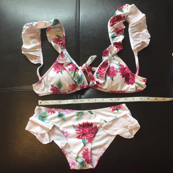 Floral peacock print ruffle bikini NWOT - Picture 5 of 5